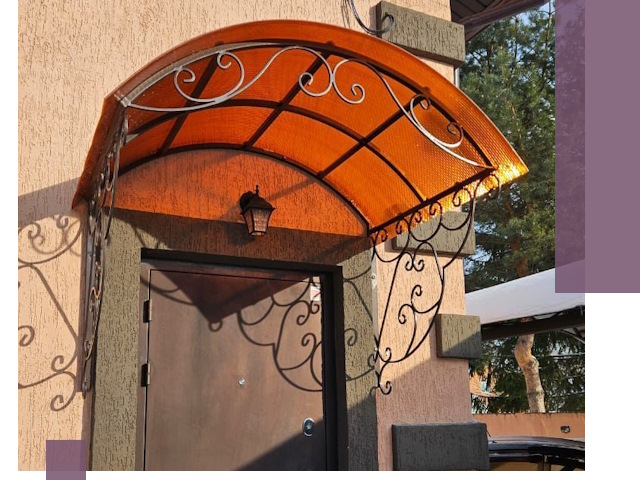 Демонтаж козырьков в Горячем Ключе быстро и безопасно